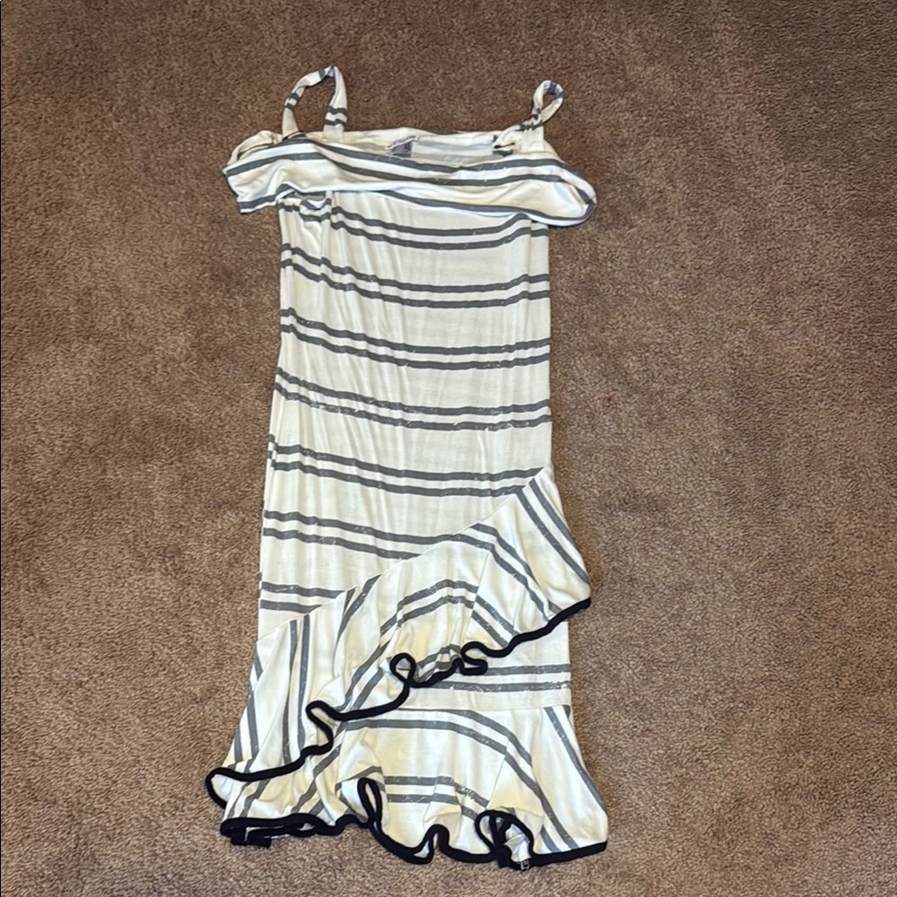 VENUS Gray and White Striped Dress